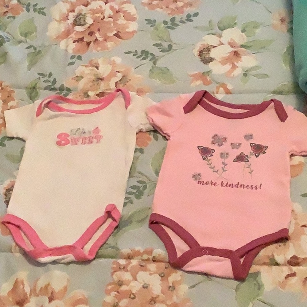 Onesies bundle 2 piece pink white 3/6 month size cotton button crotch wa…